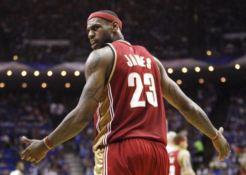 LeBron James a ales/ Va juca la Miami Heat