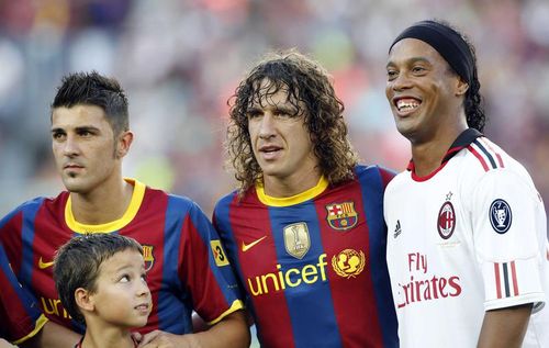 VIDEO Barcelona - AC Milan 1-1 (3-1 d.p.)/ Ronaldinho, omagiat la revenirea pe Camp Nou