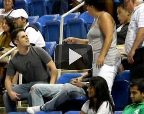VIDEO Bataie intre fani in timpul unui meci de la US Open