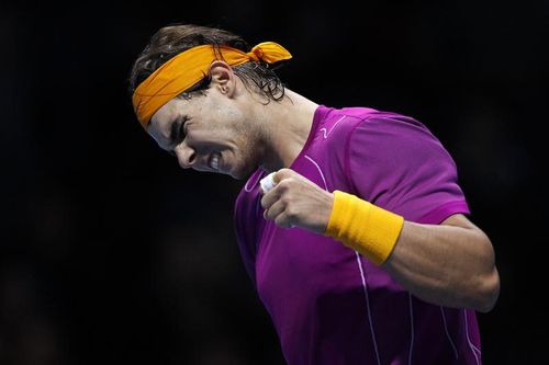 Rafael Nadal sufera, dar castiga primul meci la Turneul Campionilor