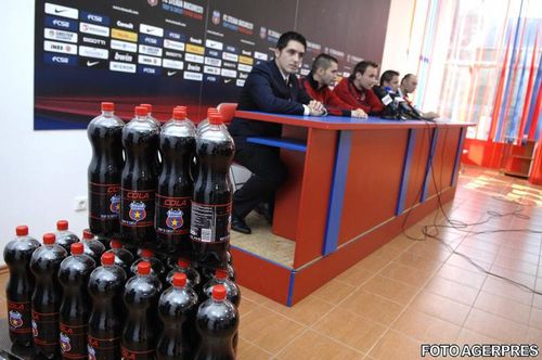 Steaua si-a lansat o bautura racoritoare: Cola Steaua