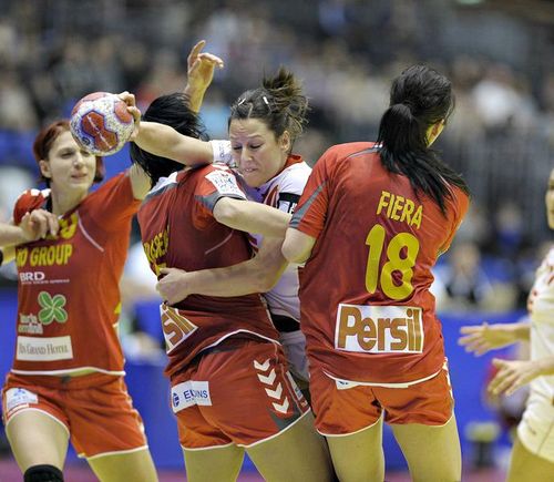 ​CE Handbal  Romania - Danemarca 22-25/ Prima dezamagire