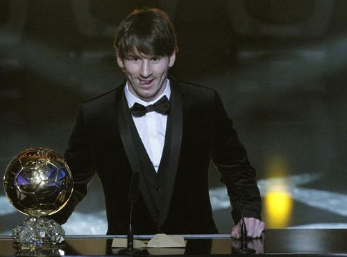Lionel Messi a castigat Balonul de Aur/ Mourinho, antrenorul anului