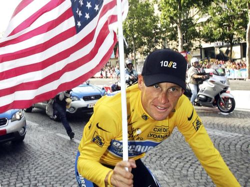 VIDEO Fotogalerie Lance Armstrong si-a anuntat oficial retragerea din ciclism