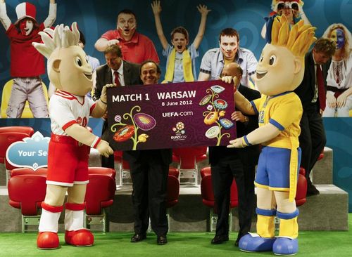 Michel Platini regreta ca a acordat Ucrainei dreptul de a gazdui EURO 2012