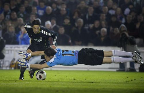 ​Primera Division Racing Santander - Real Madrid 1-3/ Dubla pentru Benzema