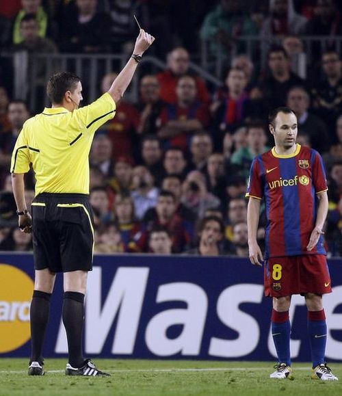 Liga Campionilor/ Barcelona face apel la propunerea UEFA de suspendare a lui Andres Iniesta