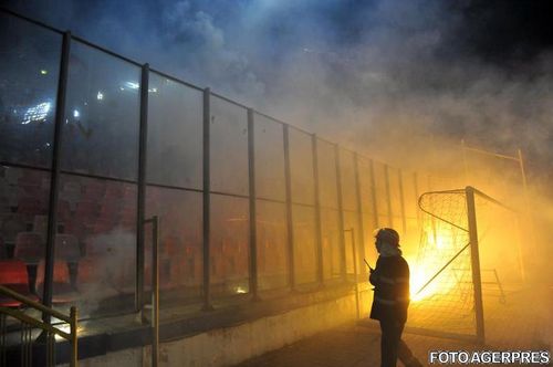 Steaua vrea victoria la masa verde: Jucatorii de la Dinamo au vrut sa dea foc stadionului