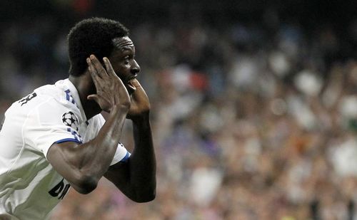 Adebayor acuza Barcelona de lipsa de fair play