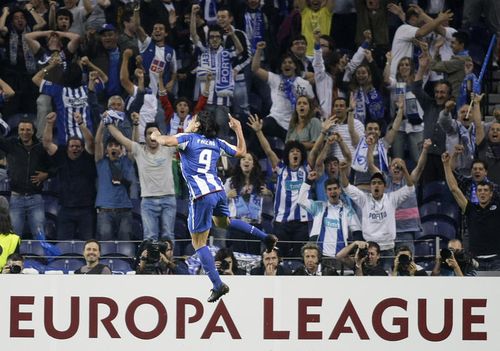 ​VIDEO Europa League FC Porto - Villarreal 5-1/ Benfica - Braga 2-1/ Falcao, vedeta serii