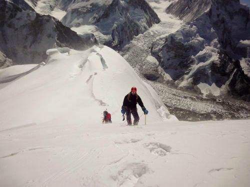 Alpinistul Horia Colibasanu a urcat varful Makalu