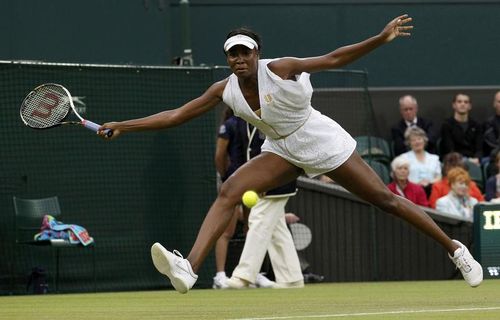 Venus Williams, acuzata ca a trisat in meciul cu Date-Krumm