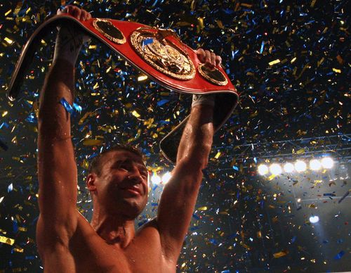 VIDEO Lucian Bute: Criticile se vor termina in 2012 cand vreau sa lupt impotriva castigatorului finalei SuperSix