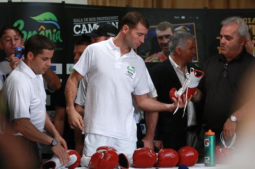 Lucian Bute: "Sunt pregatit sa lupt cu Froch chiar in Anglia"