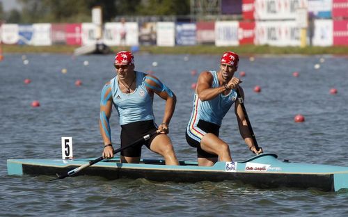 VIDEO Echipajul masculin Canoe 2 - AUR in finala la 1.000 metri, echipajul masculin de Canoe 4 - ARGINT la Campionatele Europene