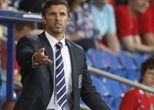 Gary Speed (selectionerul Tarii Galilor) s-a sinucis