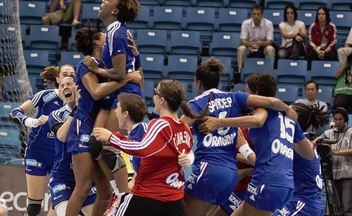 CM Handbal (f) Franta - Rusia 25-23/ Campioana mondiala, eliminata in "sferturi"