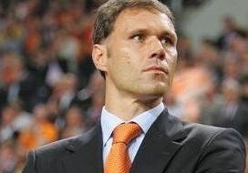 Van Basten revine in fotbal: Va pregati pe SC Heerenveen