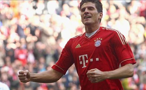 Mario Gomez a semnat cu Fiorentina - Atacantul nu a fost dorit de Josep Guardiola la Bayern