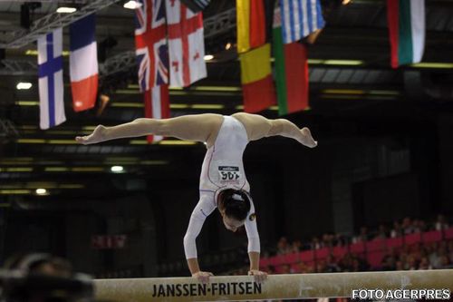 VIDEO Inca trei medalii de aur la Europenele de gimnastica: Izbasa - sarituri, Ponor - barna, Iordache - sol