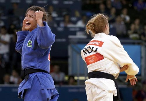 JO 2012 Judo VIDEO Prima medalie pentru delegatia Romaniei/ Alina Dumitru castiga argintul la categoria de 48 kg