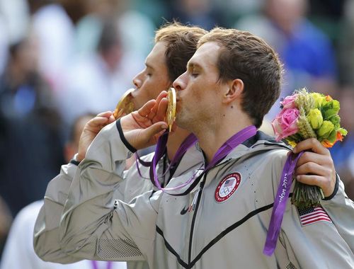 JO 2012 Tenis Fratii Bob si Mike Bryan au castigat aurul la proba de dublu