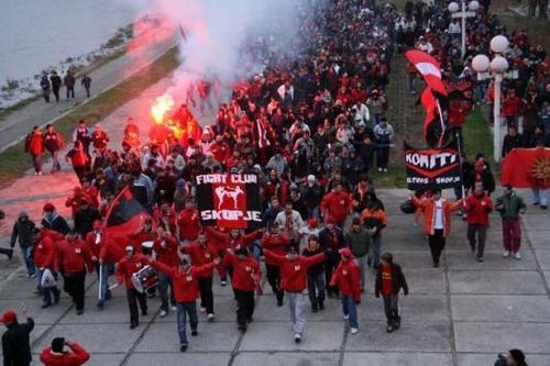 Fotbal politic: Ultrasii din Balcani scapa nepedepsiti
