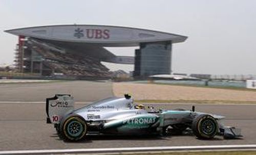 Formula 1: Lewis Hamilton, pole-position in MP al Chinei