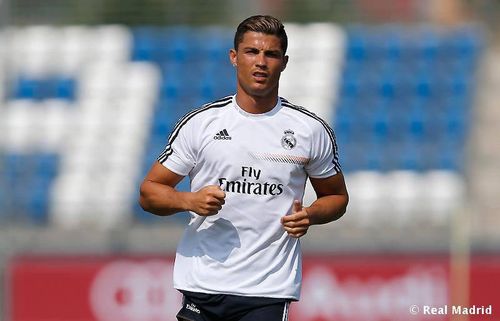 Cristiano Ronaldo si-a prelungit contractul cu Real Madrid - Va primi 17 milioane de euro pe stagiune