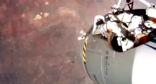 ​VIDEO Saltul istoric din stratosfera: Noi imagini arata ce a vazut Felix Baumgartner in timpul coborarii