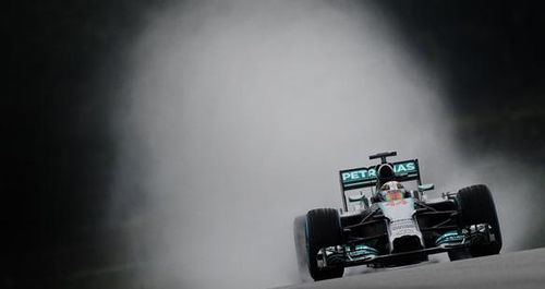 F1: Lewis Hamilton, victorie fara emotii in Marele Premiu al Malaeziei