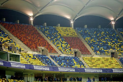 Cum explica Primaria Capitalei problema scaunelor colorate montate aiurea pe Arena Nationala