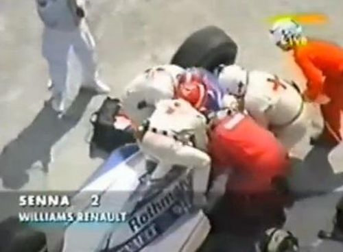 VIDEO 20 de ani de la moartea lui Ayrton Senna: 1994-Sezonul fatal. Erorile care au dus la moartea brazilianului. Ayrton atragea atentia ca va fi un an cu multe accidente