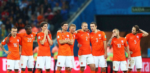 Presa olandeza: "Drama loviturilor de departajare pune capat visului unei tari"