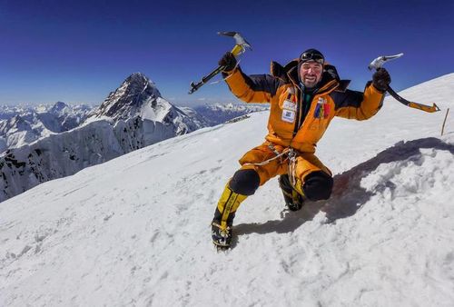VIDEO Alex Gavan isi continua visul: A urcat al saselea varf de peste 8000 de metri fara oxigen suplimentar