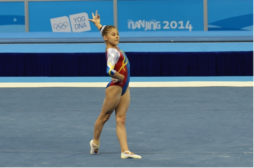 JO Nanjing 2014 Laura Jurca (gimnastica artistica) s-a calificat in cinci finale