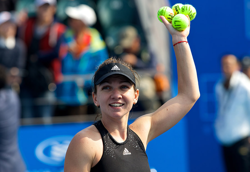 ​VIDEO Simona Halep a castigat turneul de la Shenzen. Al noualea titlu din cariera