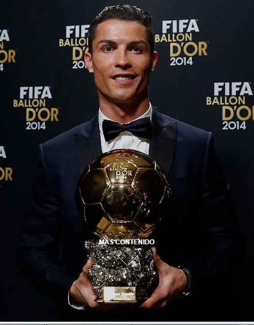 VIDEO Cristiano Ronaldo a castigat Balonul de Aur, pentru a treia oara in cariera