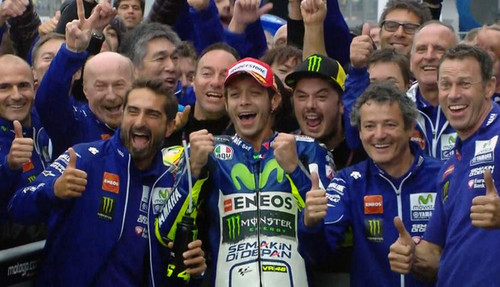 MotoGP: Valentino Rossi a castigat Marele Premiu al Marii Britanii - Marc Marquez a abandonat
