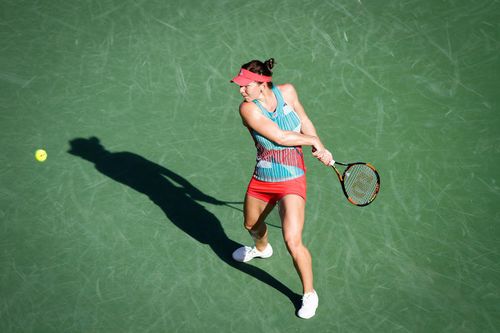 VIDEO Indian Wells: Halep, eliminata in sferturi de Serena Williams cu 6-4, 6-3 / Serena, "greu de ucis"