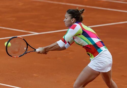 WTA Madrid: Simona Halep, in semifinale dupa ce a castigat duelul romanesc cu Irina Begu (6-3, 0-6, 6-1)