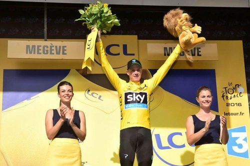 Ciclism: Turul Frantei - Etapa a 18-a/ Chris Froome a castigat si se mentine pe primul loc in clasamentul general