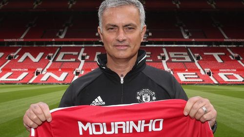 Jose Mourinho, prezentat oficial ca antrenor al echipei Manchester United 