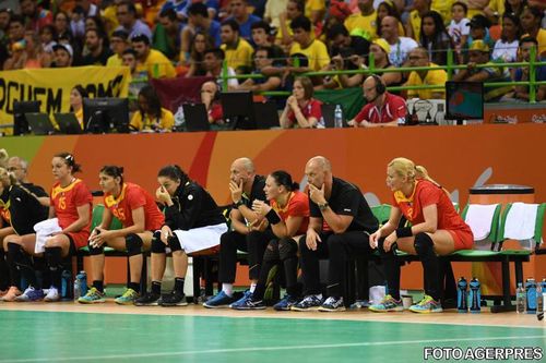 JO 2016, handbal (f): Romania - Muntenegru 25-21/ Semne de viata