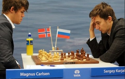 Sah: Magnus Carlsen vs Serghei Kariakin, remiza in a doua partida pentru titlul mondial