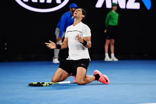 ​VIDEO Australian Open: Finala epica la Melbourne (Federer vs Nadal) - Rafael Nadal a trecut dupa un meci thriller de cinci seturi de Grigor Dimitrov