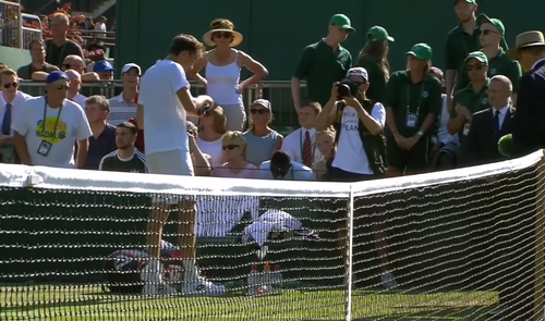 VIDEO Wimbledon: Rusul Daniil Medvedev a aruncat cu monede inspre arbitrul Mariana Alves