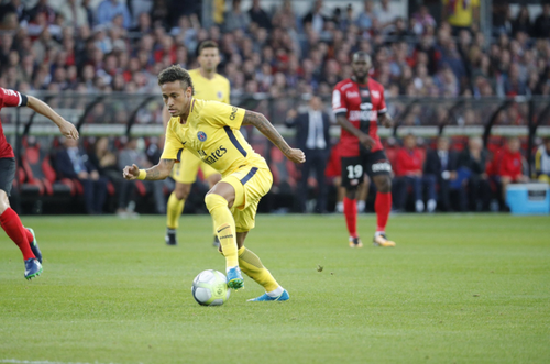 PSG: Neymar, bonus de trei milioane de euro pentru eventuala castigare a Balonului de Aur