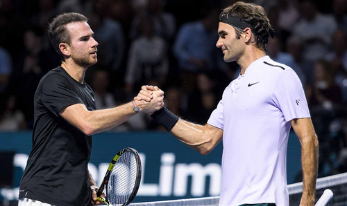 VIDEO ATP Basel: Roger Federer, in semifinale