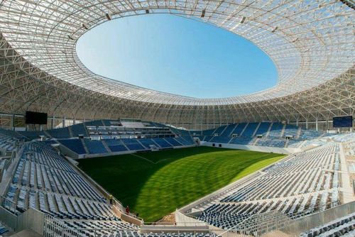 ​​FOTOGALERIE Compania Nationala de Investitii a finalizat lucrarile la 
Stadionul din Craiova. Arena are peste 30.000 de locuri si a costat 240 
milioane lei